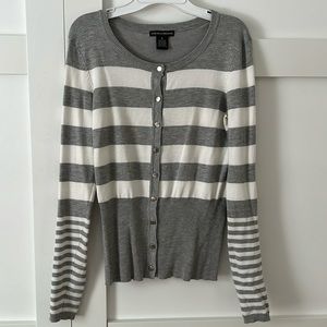 CHELSEA & THEODORE Women’s S Striped Sweater
